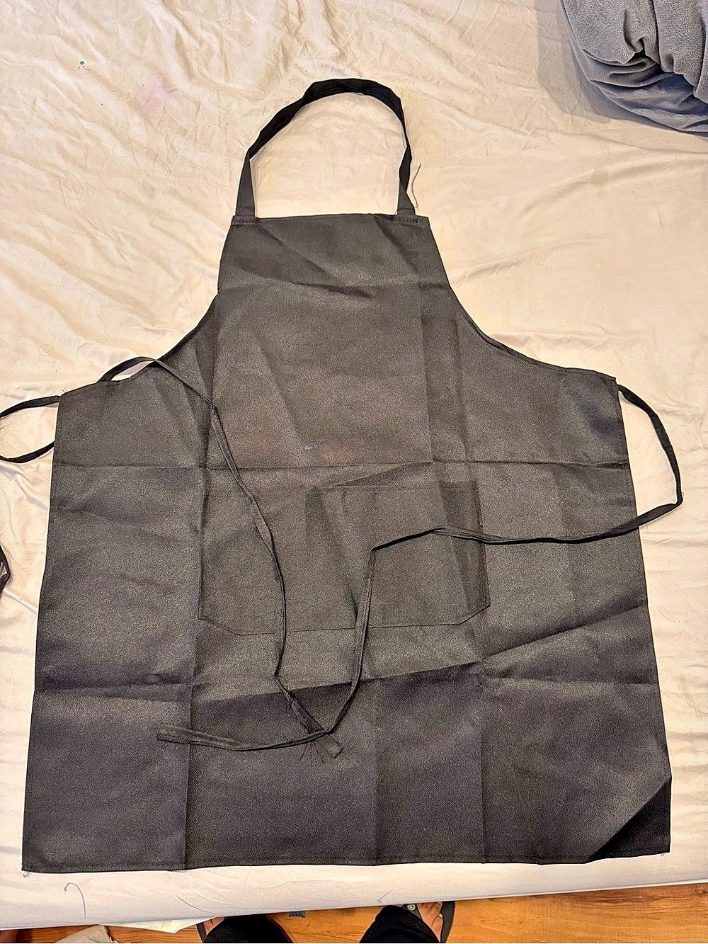 Black Apron - Picture 2 of 5